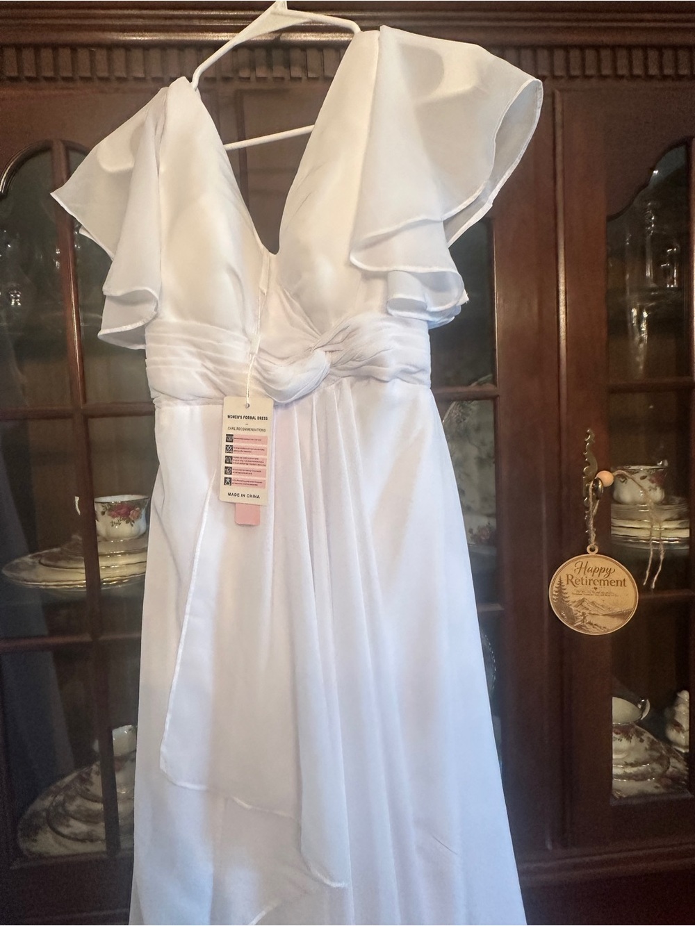 White V-Neck Ruffle Flutter Sleeve Wedfing Dress